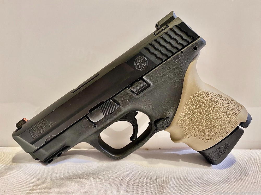 USED Smith & Wesson M&P9 Compact 40S&W Handgun-img-0
