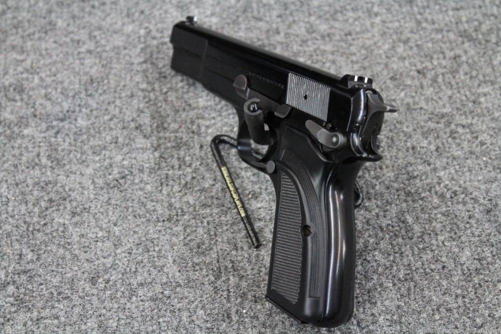 Browning Hi-Power Single Action Pistol w/ Case & 3 Magazines (Used)-img-2