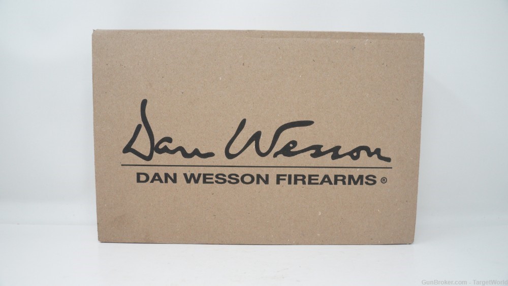 DAN WESSON VALOR STAINLESS 45ACP 1911 WITH BLACK G10 GRIPS (DW01824)-img-28