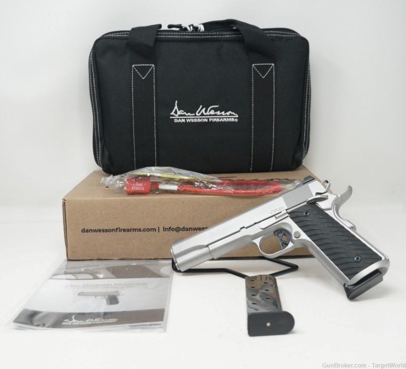 DAN WESSON VALOR STAINLESS 45ACP 1911 WITH BLACK G10 GRIPS (DW01824)-img-31