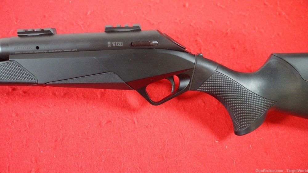 BENELLI LUPO .300 WIN MAG BOLT ACTION RIFLE BLACK (BEN11901)-img-3