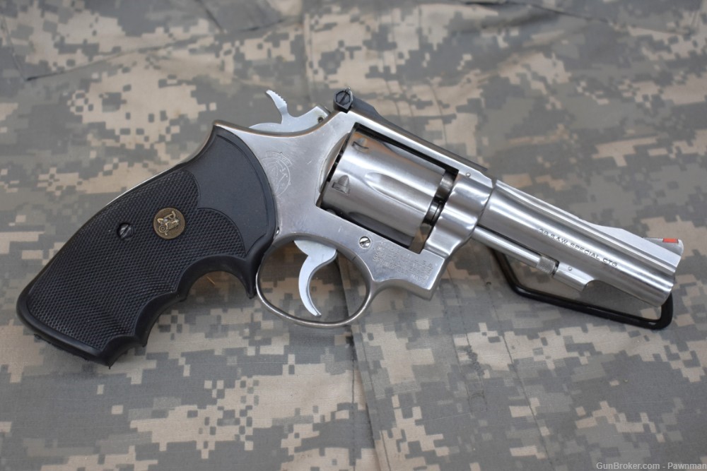 S&W Model 67 no dash in 38 Spcl made 1974-img-0
