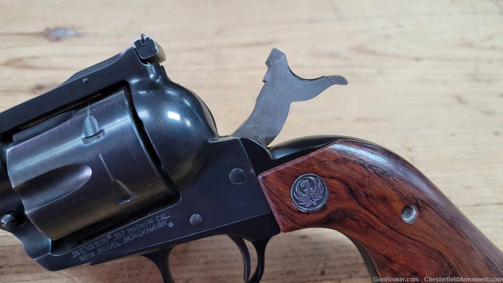 Ruger New Model Blackhawk 357 Magnum Single Action revolver-img-23