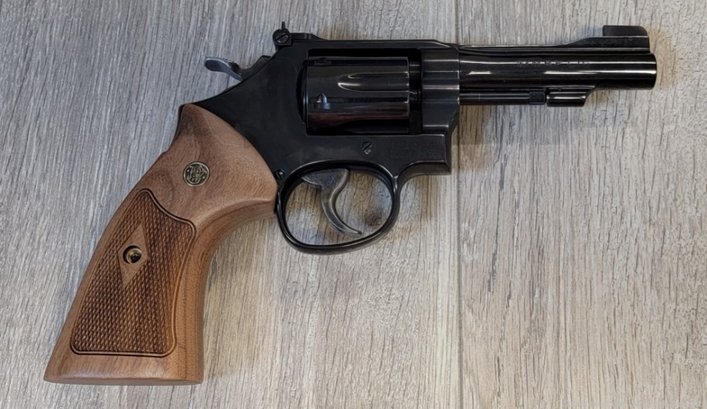 Smith & Wesson 48 Classic-img-2