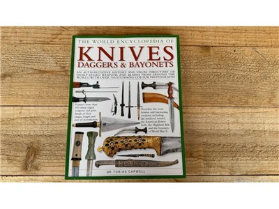 World Encyclopedia of Knives, Daggers & Bayonets 