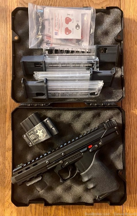 LIKE NEW KEL-TEC CP33 W/ 4 - 50RD (EXTENDED) MAGS & SPEEDLOADER-img-1