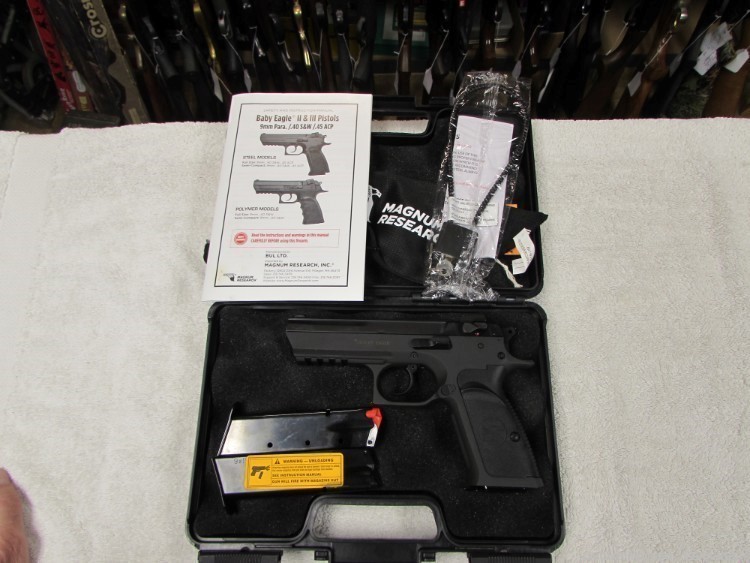 Magnum Research Baby Desert Eagle III 9mm LNIB with extra mag -img-0