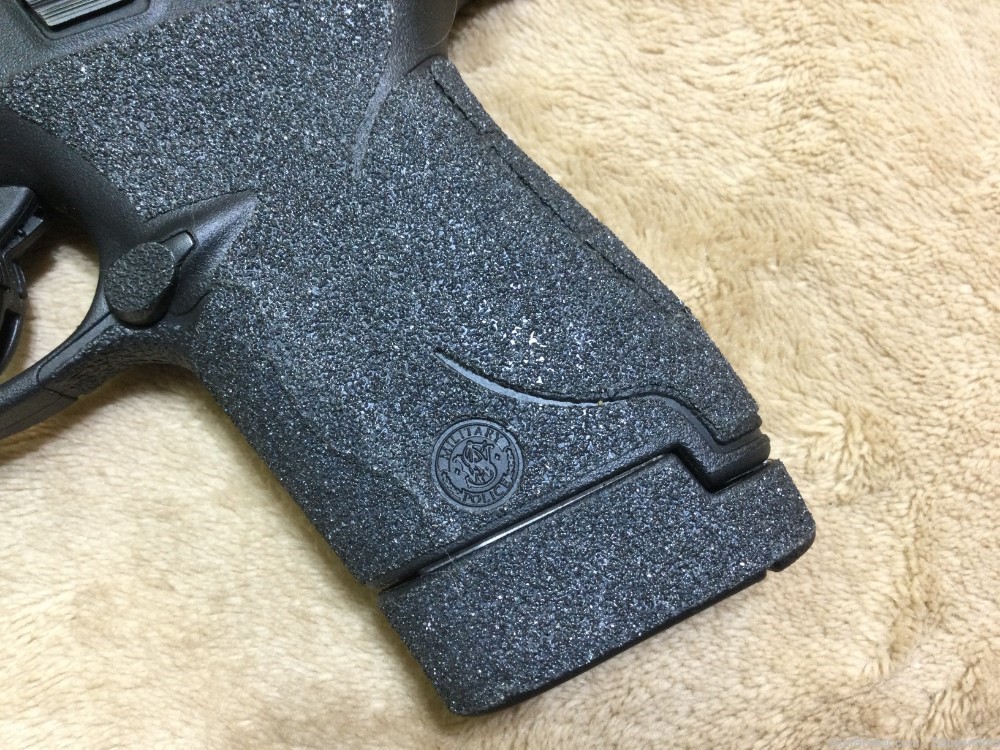 SMITH & WESSON M&P 9 SHIELD in .9 mm Cal. w/IWB HOLSTER-img-3