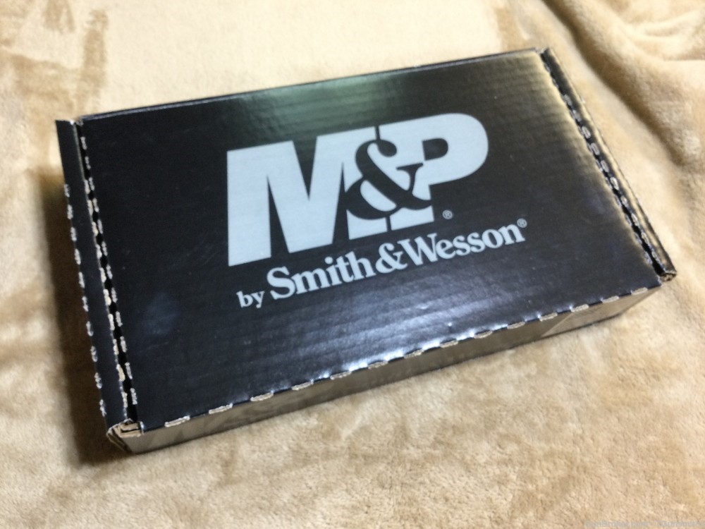 SMITH & WESSON M&P 9 SHIELD in .9 mm Cal. w/IWB HOLSTER-img-21