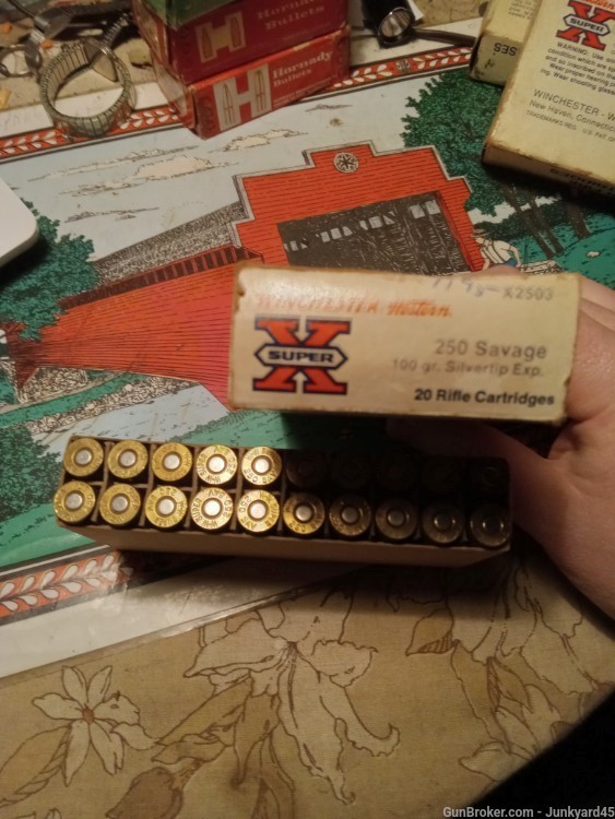 250 Savage Winchester 100gr silver tips full box -img-0