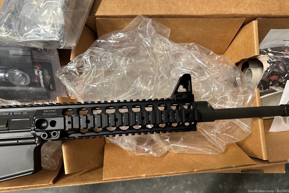 New old stock unfired LMT CQB16 5.56 AR15 with Sopmod-img-3