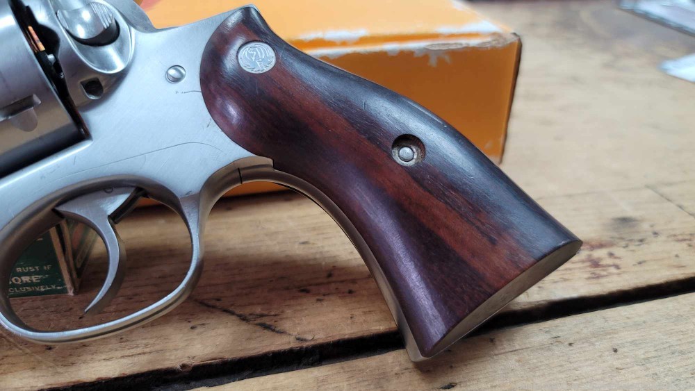 Ruger Redhawk 44 Magnum double action revolver 1985 mfg.-img-23