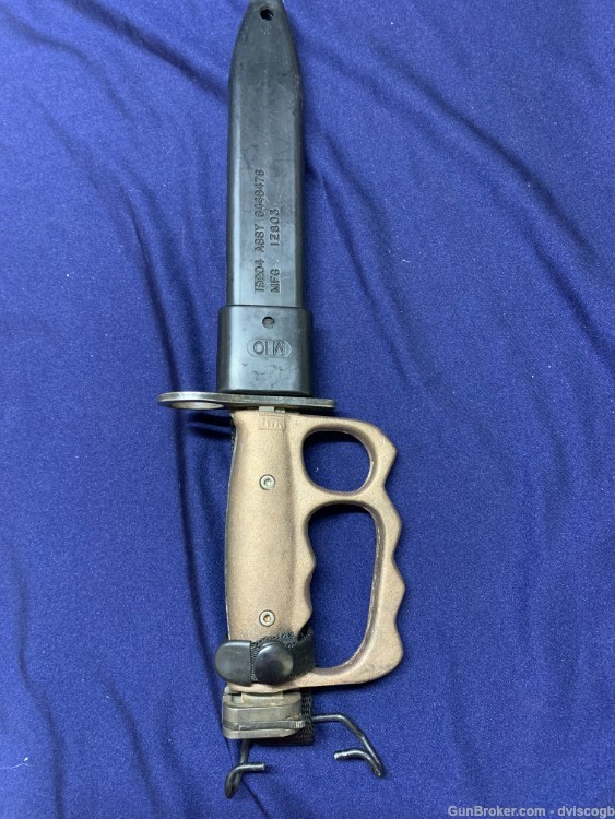 US Military M7 M-16 Brass Knuckle Trench Knife Bayonet + Scabbard-img-0
