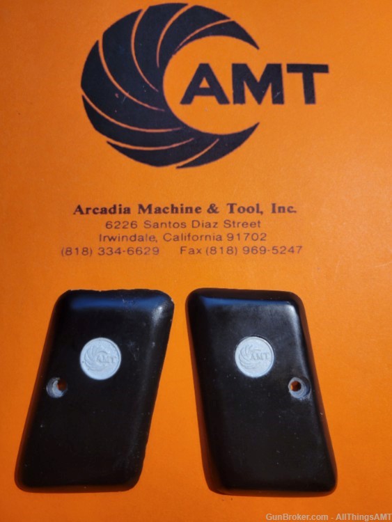 AMT/iAi/OMC Small Frame Backup grips smooth black (22LR, .380, 9mm Kurz) - -img-1