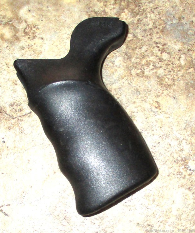 CETME Plastic Pistol Grip-img-1