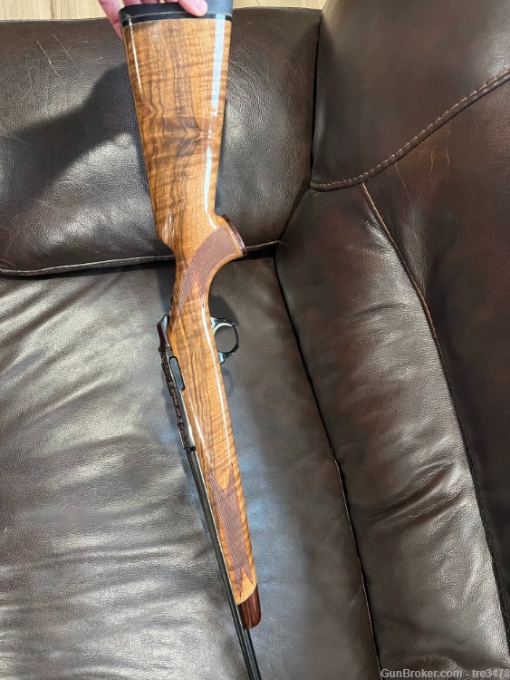 browning Abolt A-bolt walnut gold medallion tiger .22 long rifle 22-img-1
