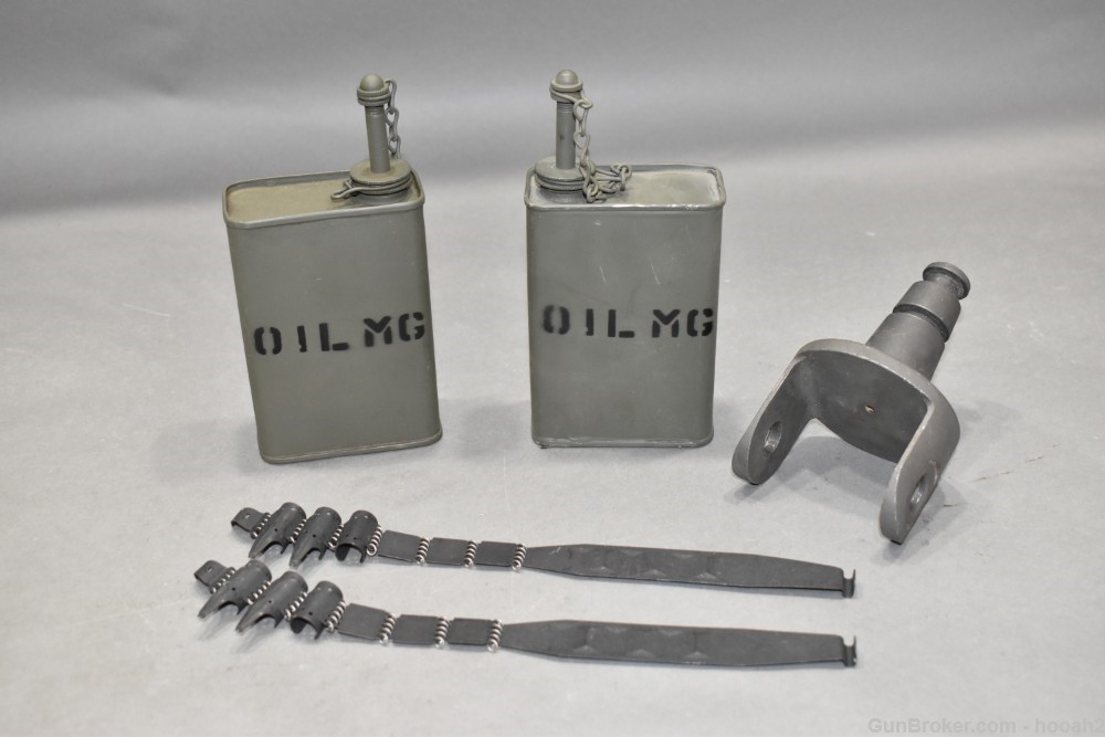 5 Pc Mixed Lot US Machine Gun Parts Oil Can Tripod Pintle Please READ-img-0