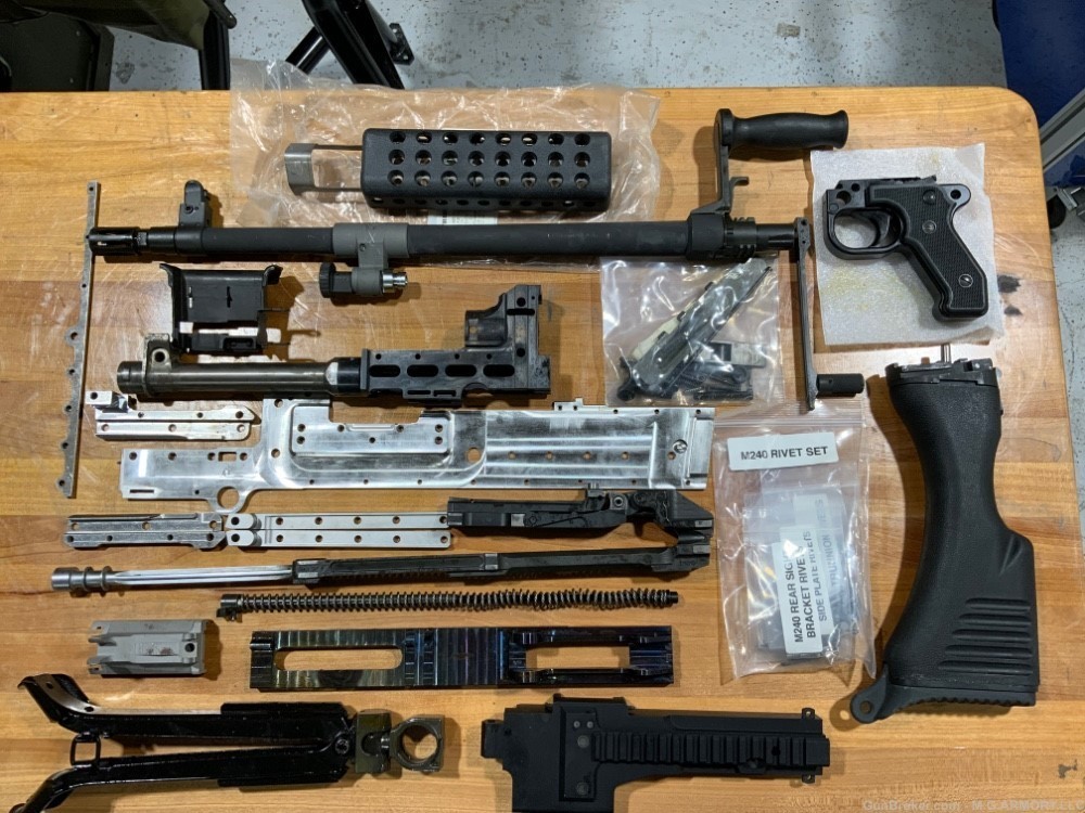 M240 NEW COMPLETE PARTS KIT-img-0