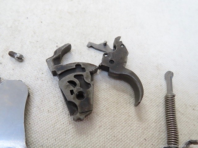 S&W Model 60-14 .357 Revolver Internal Parts Sideplate Hammer Trigger 60-img-3