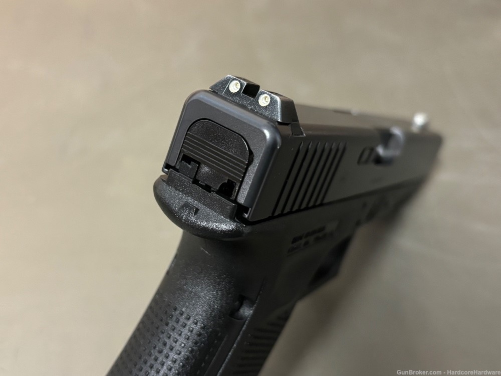 Glock 22 (Gen 4) dept/agency buy-back -img-5