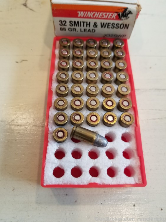 VTG Winchester 32 S&W Smith Wesson 85 Gr Lead Ammo 37 rds-img-1