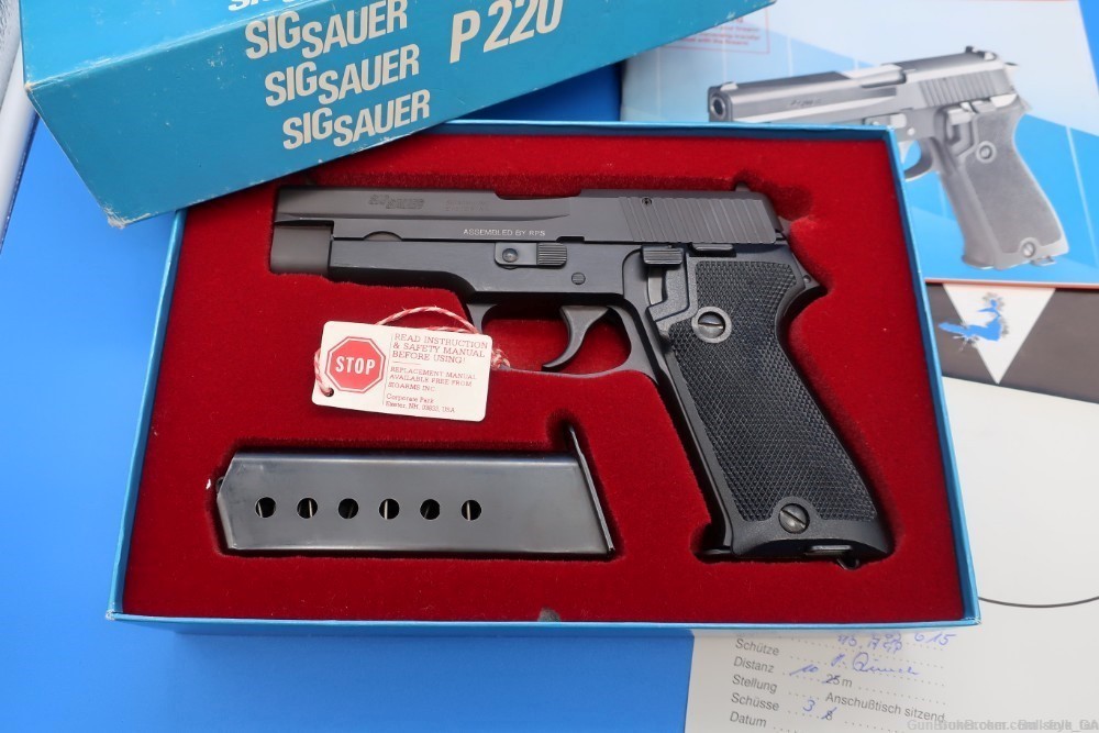 Sig Sauer P220 WEST GERMAN "JE" 1984 RARE European Model *MINT*-img-0