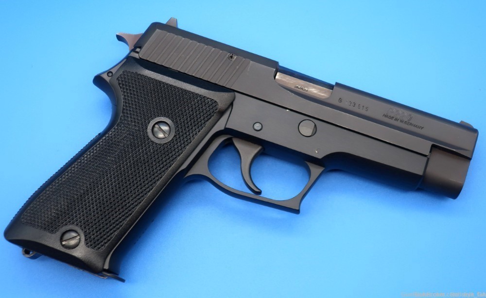 Sig Sauer P220 WEST GERMAN "JE" 1984 RARE European Model *MINT*-img-13