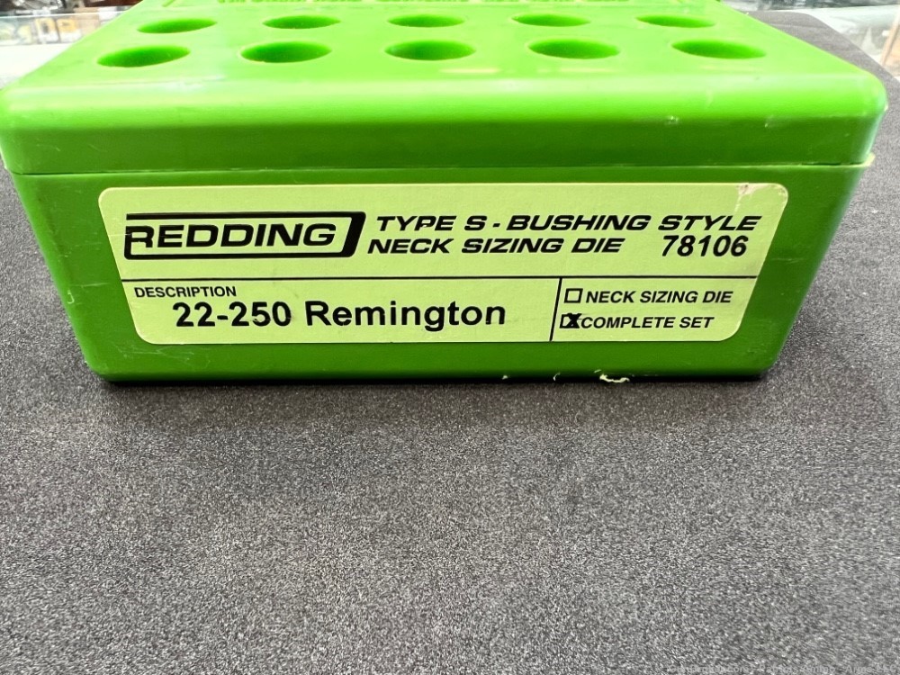 REDDING 78106 TYPE S BUSHING STYLE 3-DIE SET 22-250 REM LIKE NEW-img-0