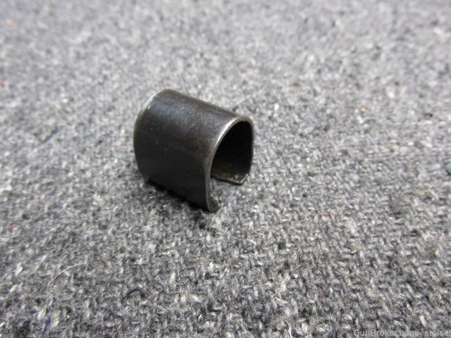 ORIGINAL WWII GERMAN 98K MAUSER RIFLE FRONT SIGHT HOOD-USED-NICE CONDITION-img-1