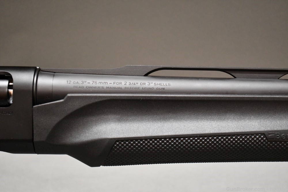 Nice Benelli M2 Field Semi Auto Shotgun 3" 12 G 28" VR W Case-img-5
