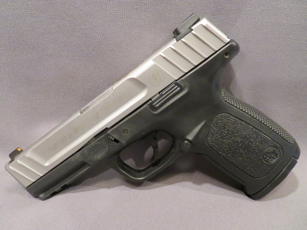 Smith & Wesson SD40 VE .40 S&W-img-2
