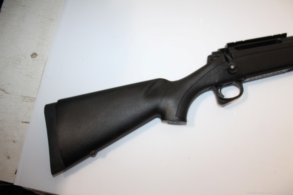 Remington 770 - 7mm Rem Mag Bolt Action Rifle 24" Barrel w/ Mag NICE-img-3