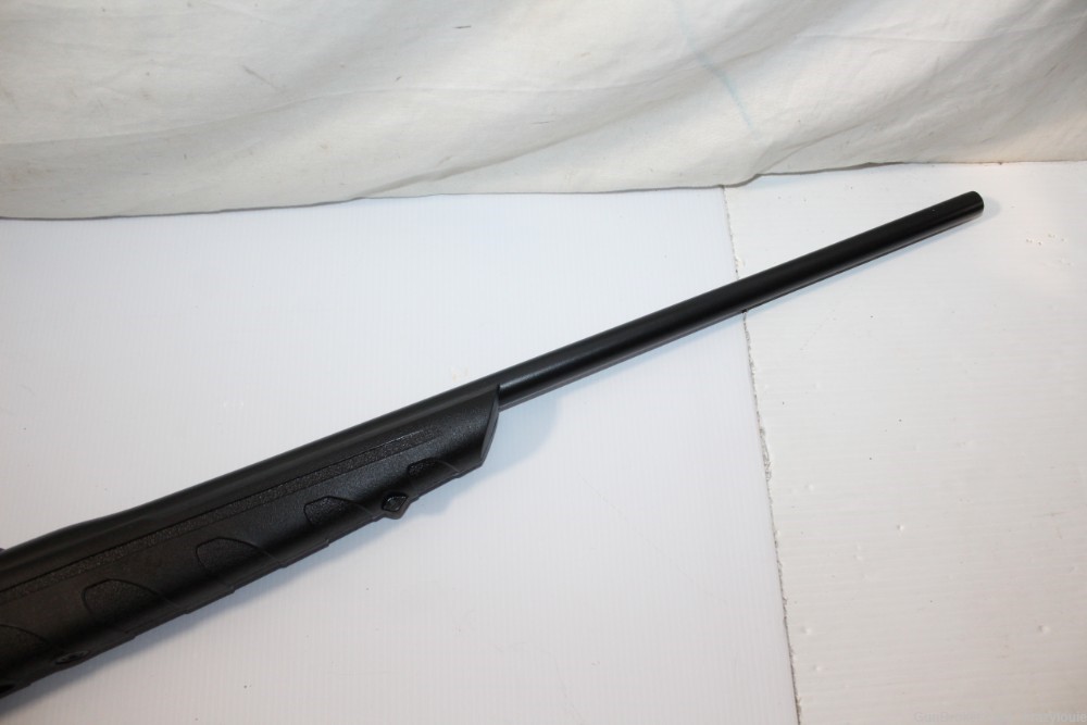 Remington 770 - 7mm Rem Mag Bolt Action Rifle 24" Barrel w/ Mag NICE-img-5