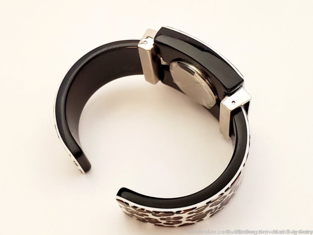 Ladies Geneva Acrylic Cuff Watch,Animal Print & 2 Bracelets.W9, *REDUCED*-img-2