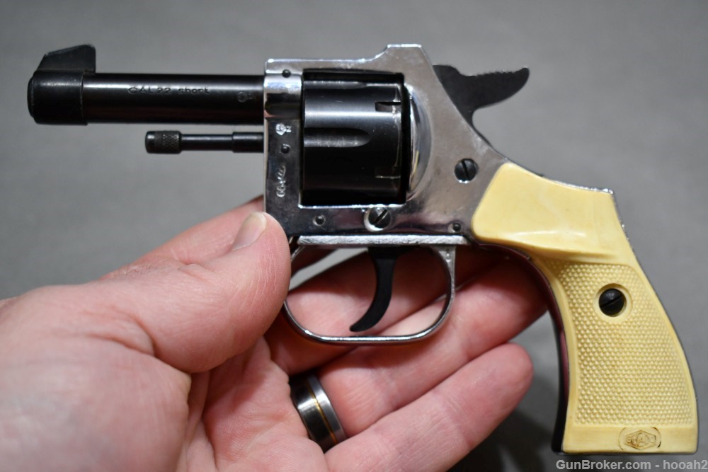 4 Assorted Small Frame Handguns 1 German Blank Pistol FIE TItan Gecado READ-img-28