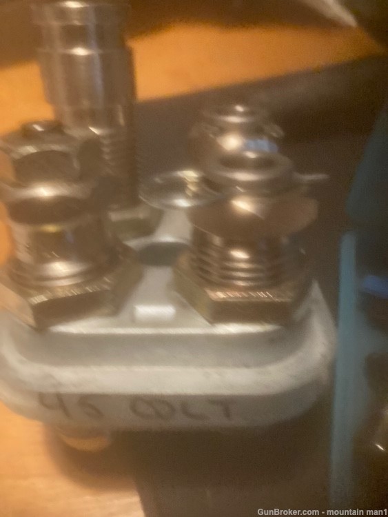 Dillon 550 change over kit and dies  for 45 Colt-img-1