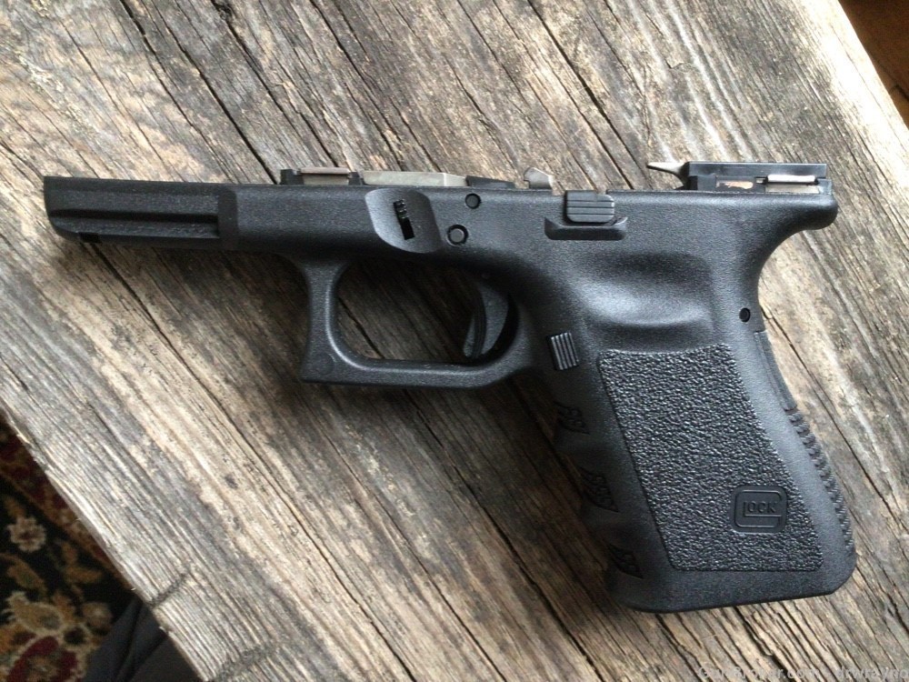 Glock 23 Gen 3 Complete Lower Receiver Frame 40 S&W-img-1