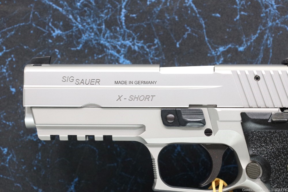 SIG SAUER P226 X-SHORT CLASSIC 9MM MADE IN GERMANY NEW IN BOX-img-4