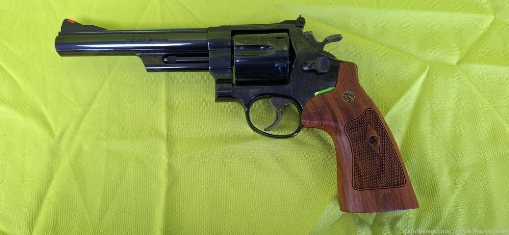 SMITH & WESSON MODEL 29-6  3T .44 mag REVOLVER-img-3