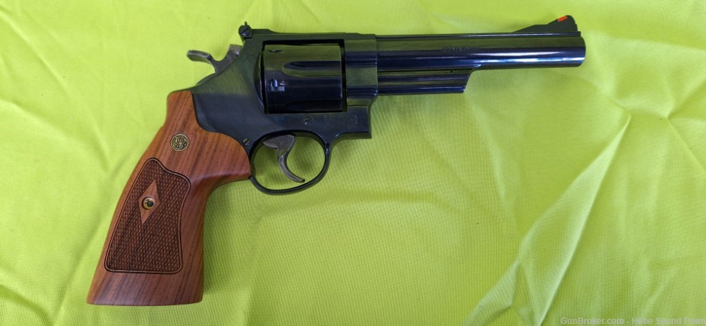 SMITH & WESSON MODEL 29-6  3T .44 mag REVOLVER-img-2