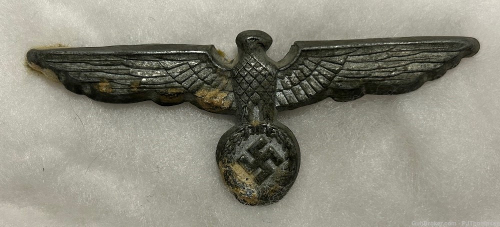 Vintage WW2 German Eagle Cap Badge -img-0