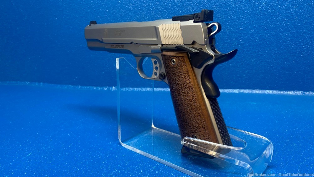 Smith & Wesson SW1911 Pro series 9MM 10+1 -img-1