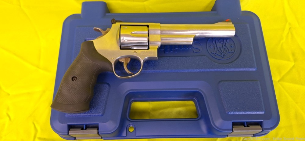 SMITH & WESSON MODEL 629-6 . STAINLESS 44 mag WITH BOX-img-1