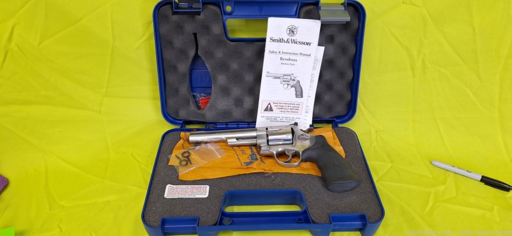 SMITH & WESSON MODEL 629-6 . STAINLESS 44 mag WITH BOX-img-0