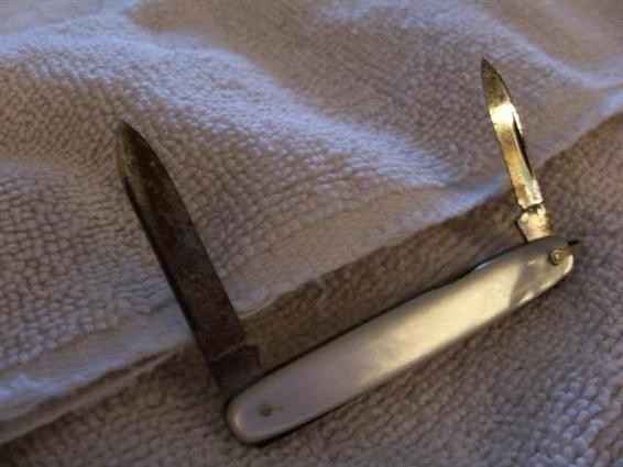 Early Case XX  Pearl Pocket  Knife-2 3/4"-img-0