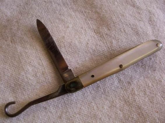 Race Brothers Quill Knife with Mother of Pearl-img-1