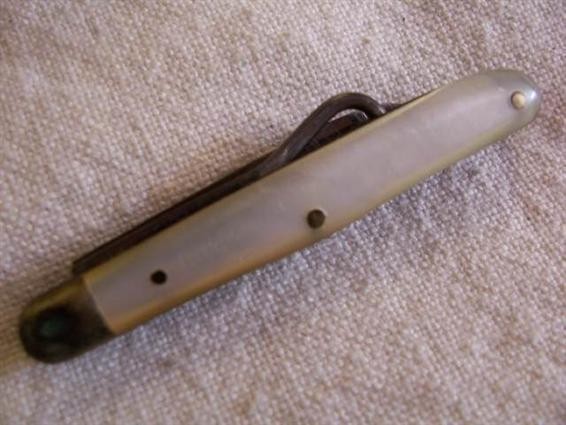 Race Brothers Quill Knife with Mother of Pearl-img-3