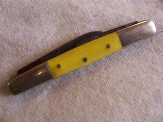 Argyle Pocket Knife  w/Yellow Handles {ivory ?]-img-3