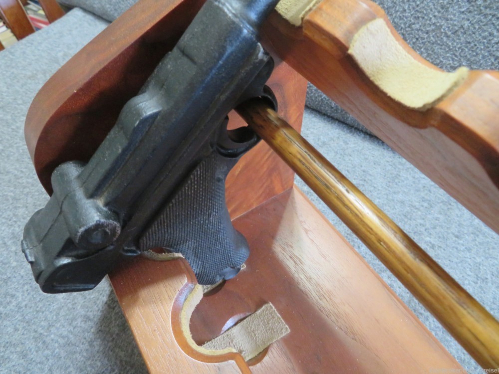 CUSTOM CHERRY WOOD LUGER PISTOL DISPLAY RACK THAT HOLDS 10 GUNS-NICE-img-5