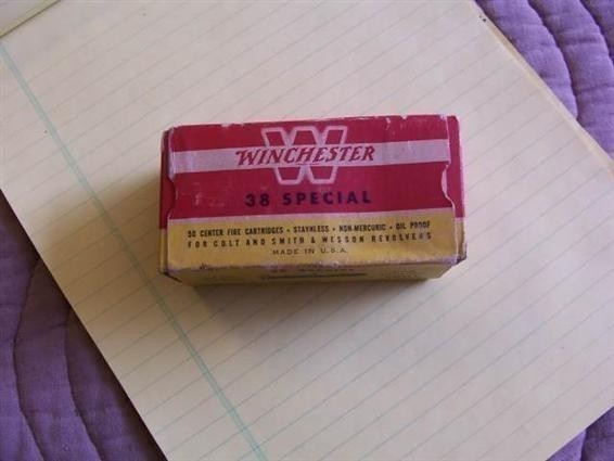 WINCHESTER  38 Special - - [Empty Ammo box]-img-0